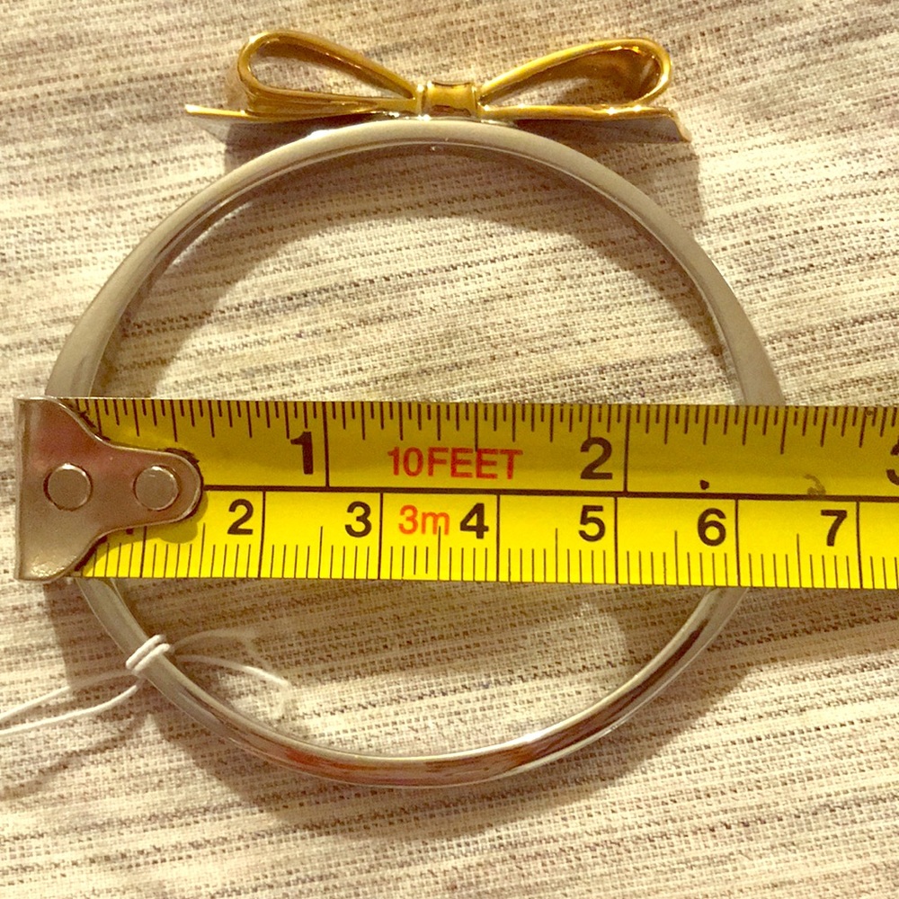 kate spade♠️ Large Bow Silver/Gold Hinge Bangle - Picture 8 of 8